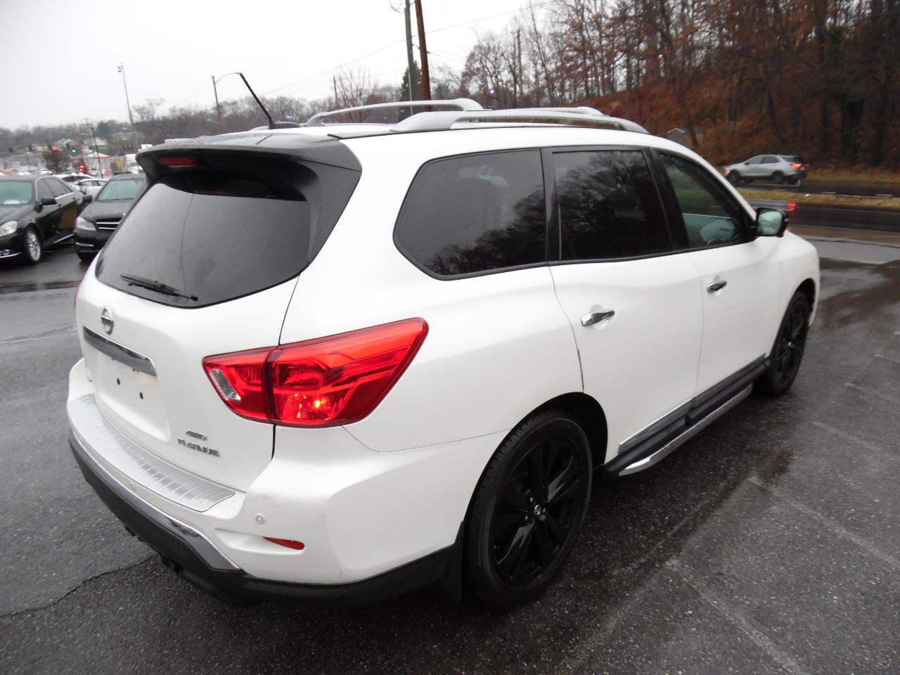 Nissan Pathfinder 4x4 Platinum 2017