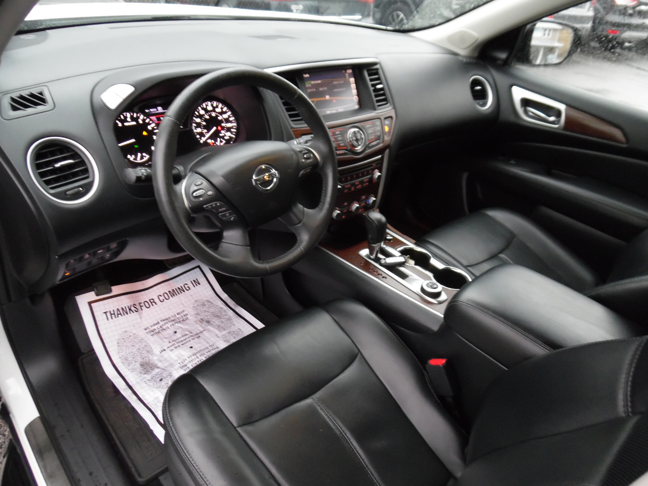 Nissan Pathfinder 4x4 Platinum 2017