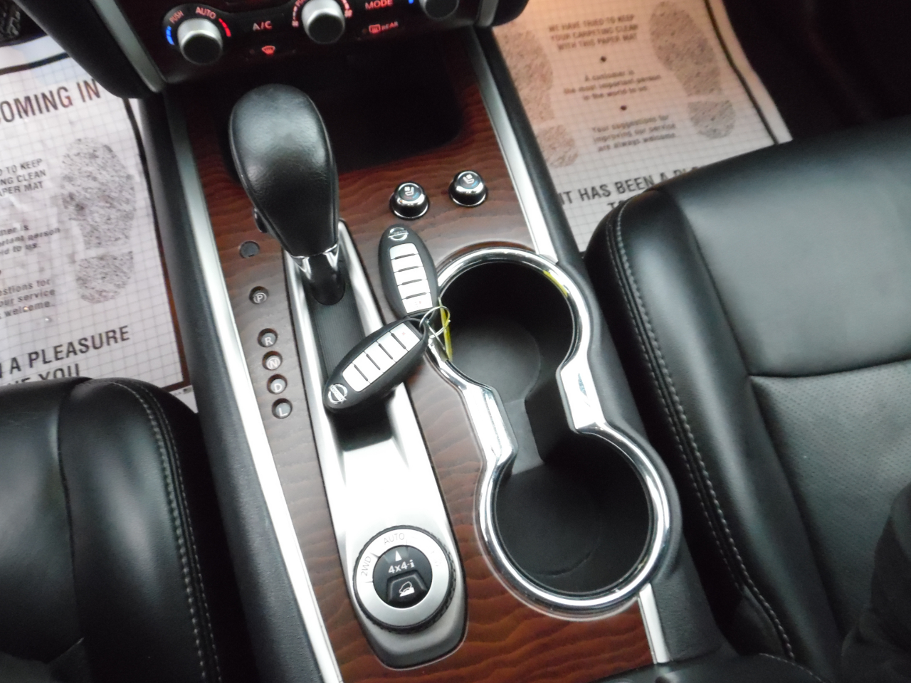 Nissan Pathfinder 4x4 Platinum 2017