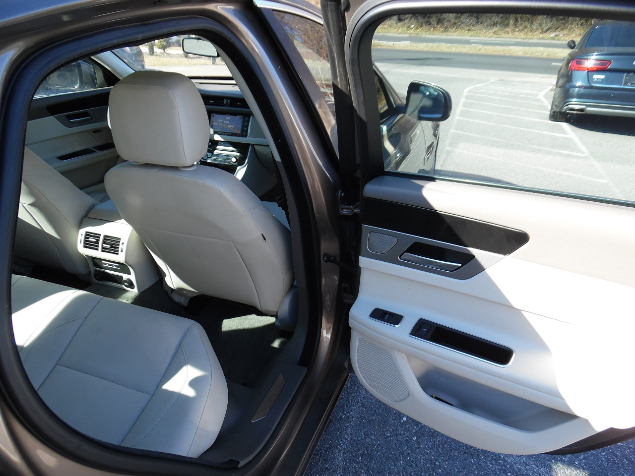 Jaguar XF 35t Premium RWD 2017