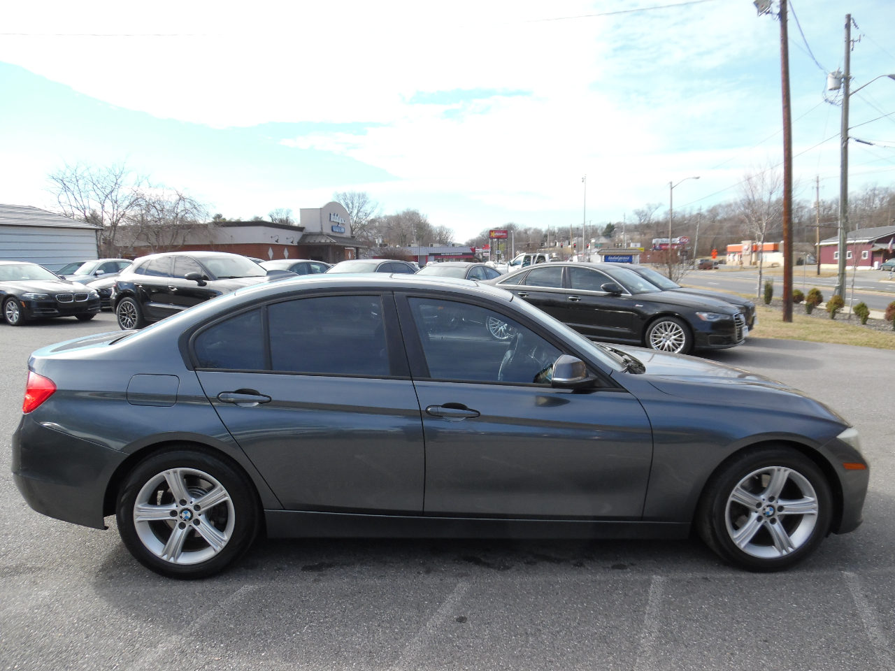BMW 3 Series 4dr Sdn 328i RWD South Africa 2013