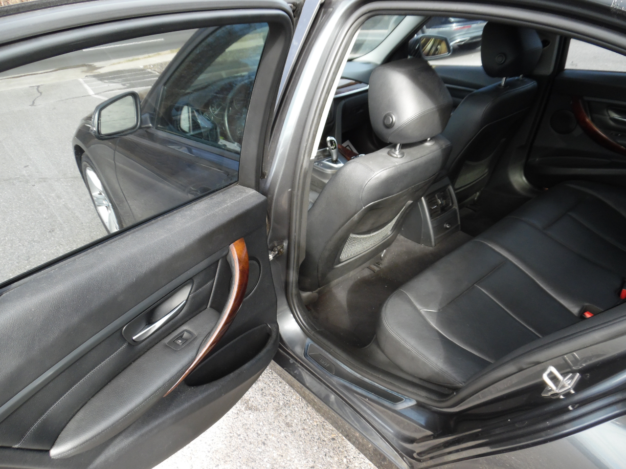 BMW 3 Series 4dr Sdn 328i RWD South Africa 2013