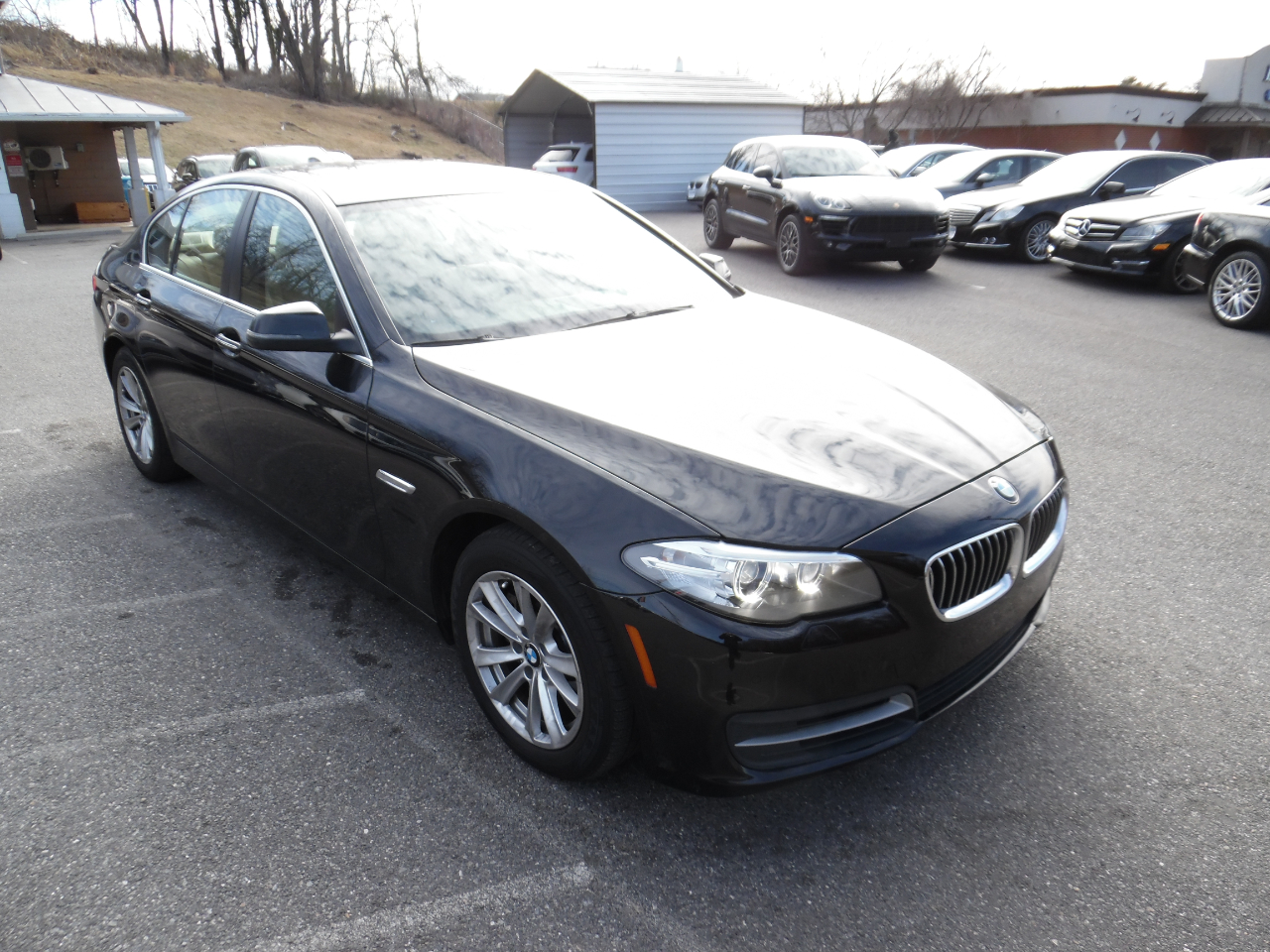 BMW 5 Series 4dr Sdn 528i xDrive AWD 2014