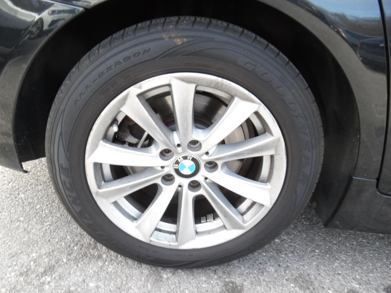 BMW 5 Series 4dr Sdn 528i xDrive AWD 2014