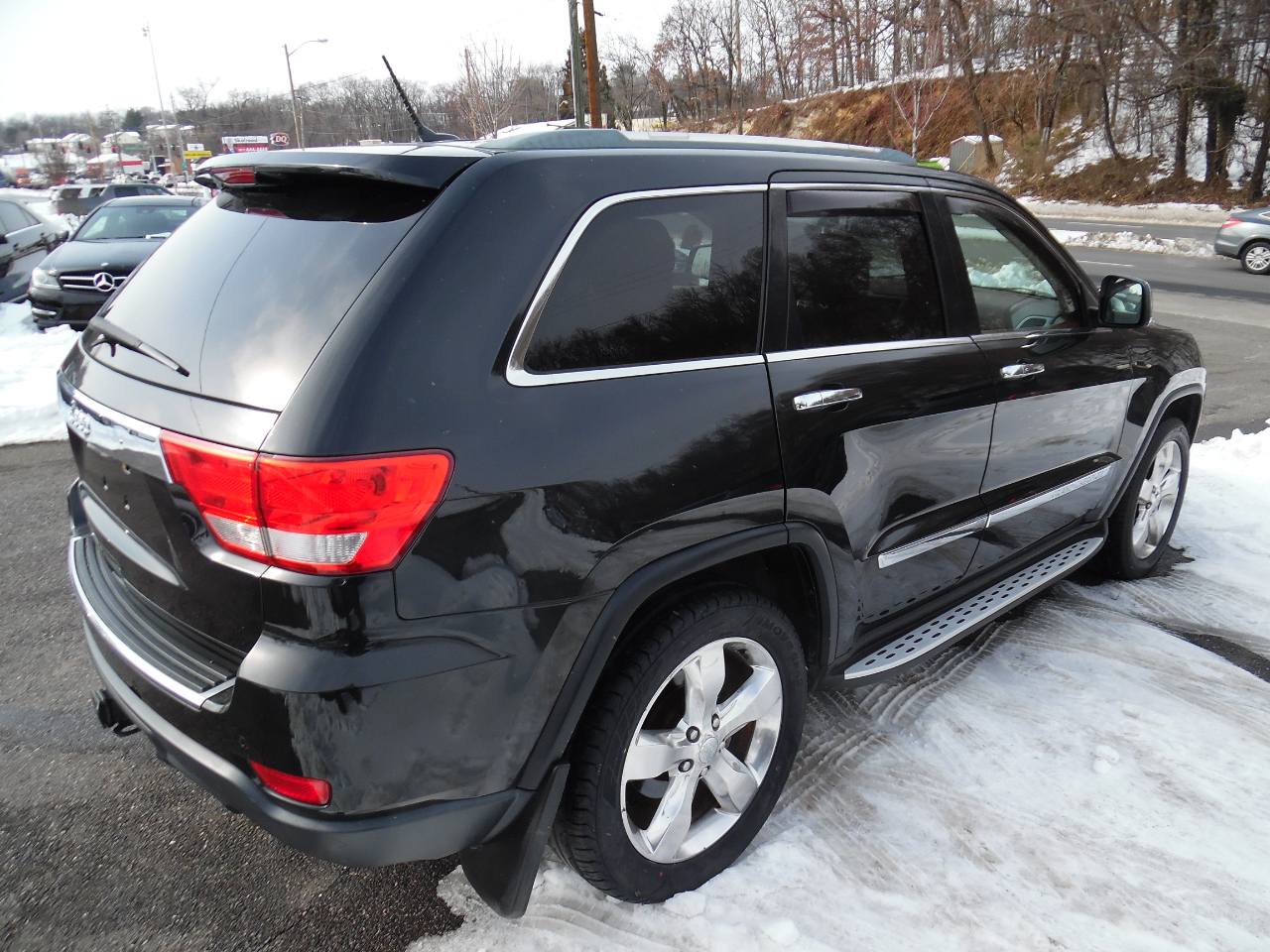 Jeep Grand Cherokee 4WD 4dr Overland Summit 2012