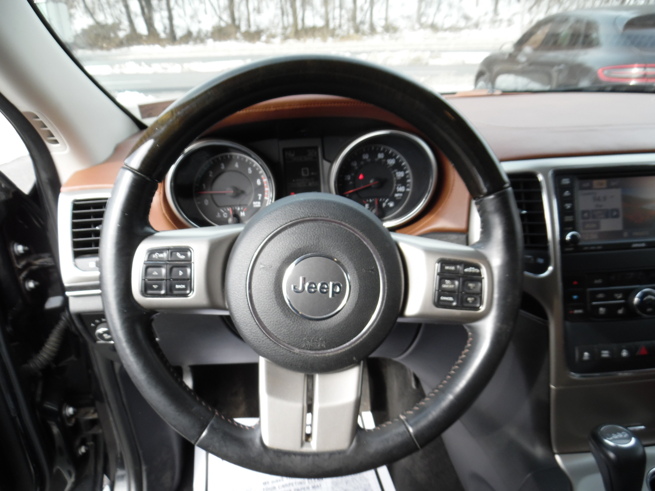 Jeep Grand Cherokee 4WD 4dr Overland Summit 2012