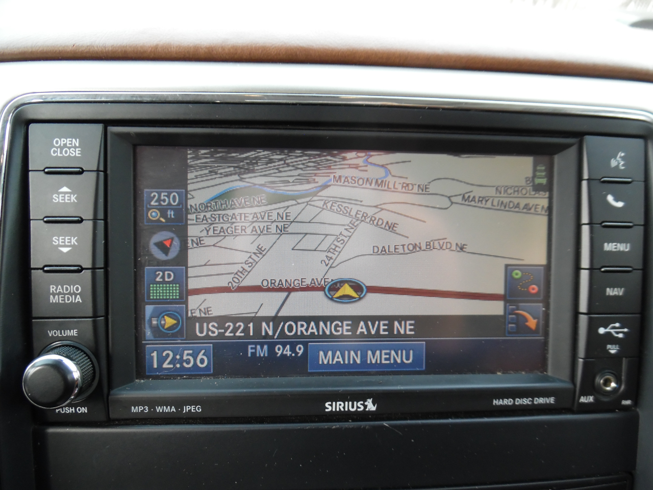 Jeep Grand Cherokee 4WD 4dr Overland Summit 2012