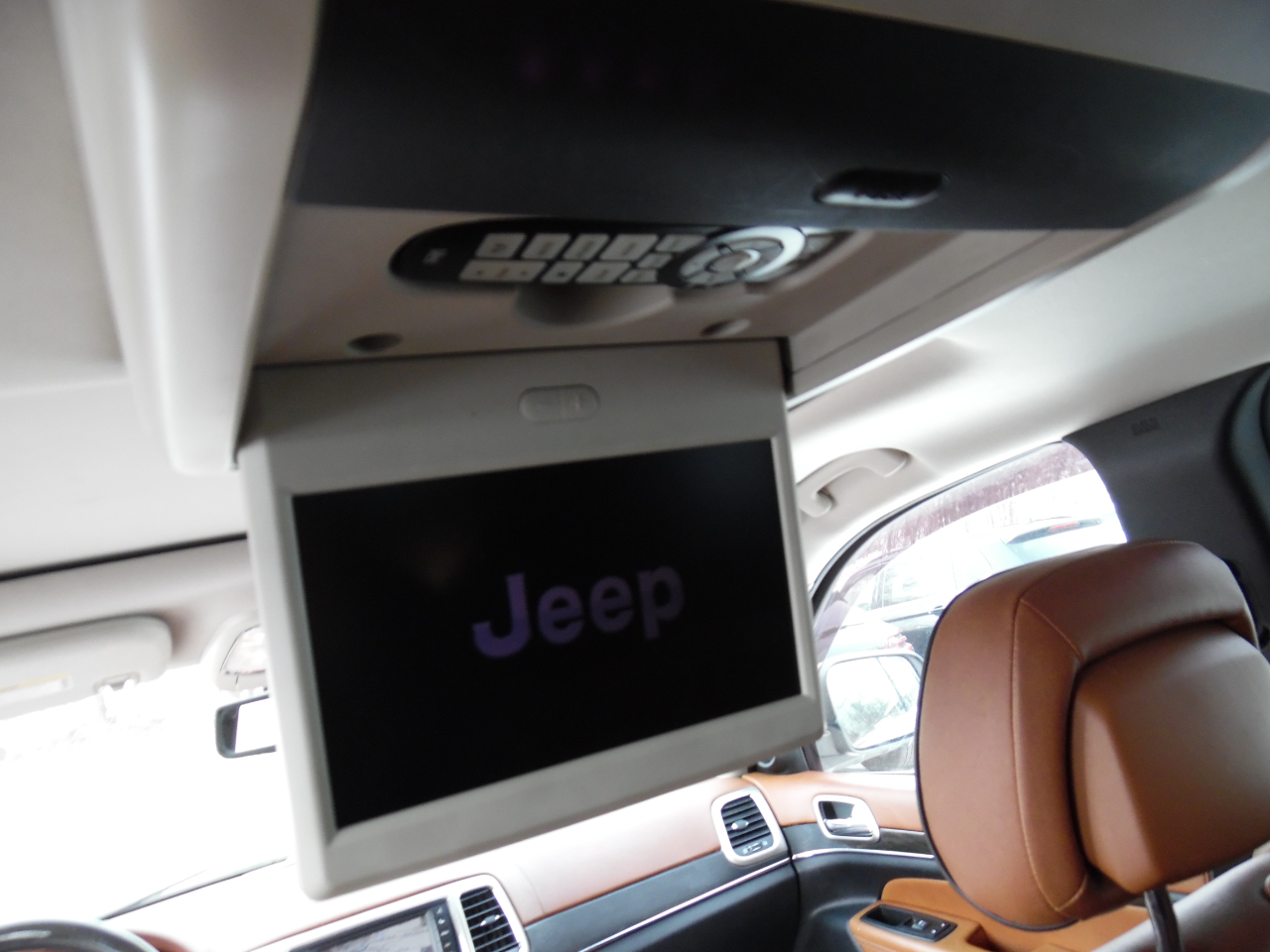 Jeep Grand Cherokee 4WD 4dr Overland Summit 2012