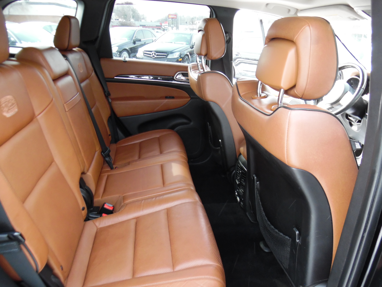 Jeep Grand Cherokee 4WD 4dr Overland Summit 2012