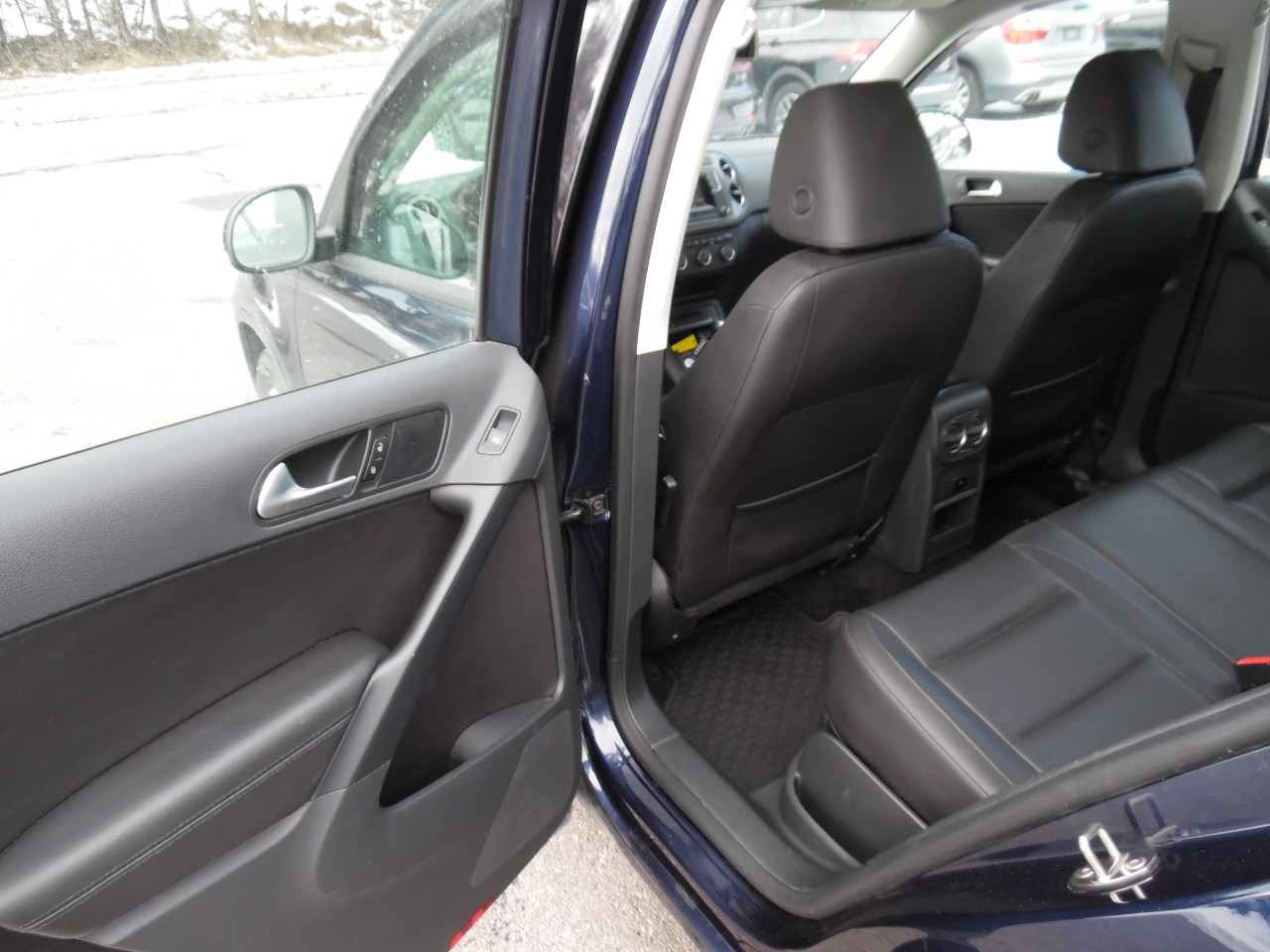 Volkswagen Tiguan 4MOTION 4dr Auto R-Line 2016