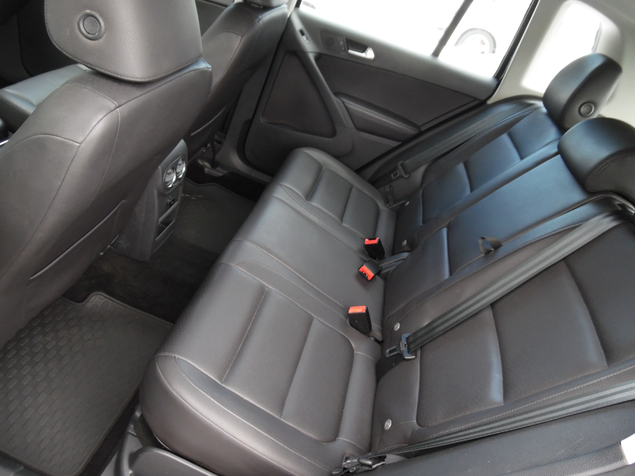 Volkswagen Tiguan 4MOTION 4dr Auto R-Line 2016