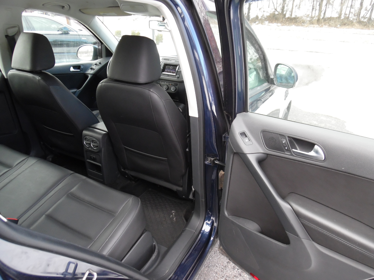 Volkswagen Tiguan 4MOTION 4dr Auto R-Line 2016