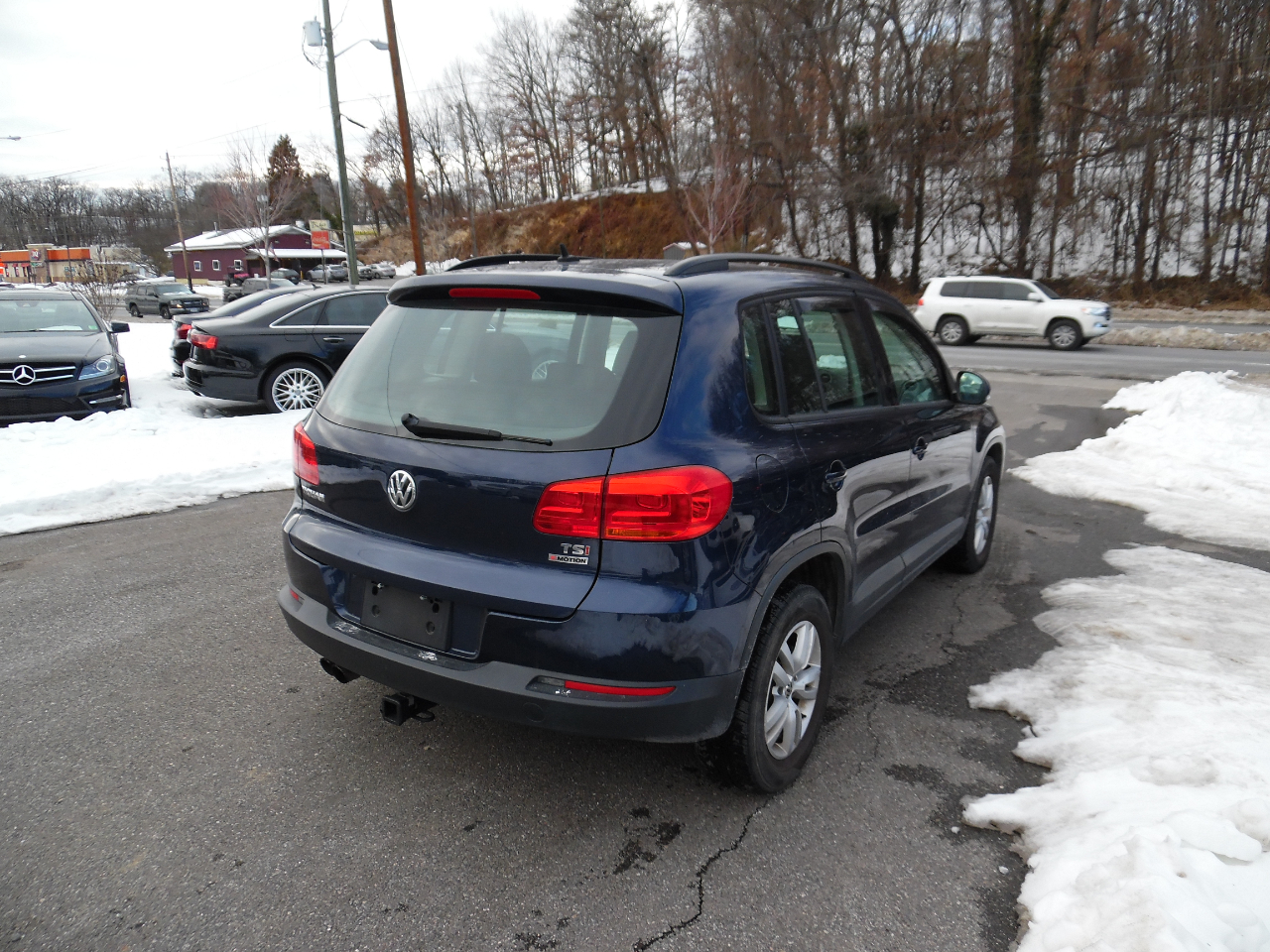 Volkswagen Tiguan 4MOTION 4dr Auto R-Line 2016