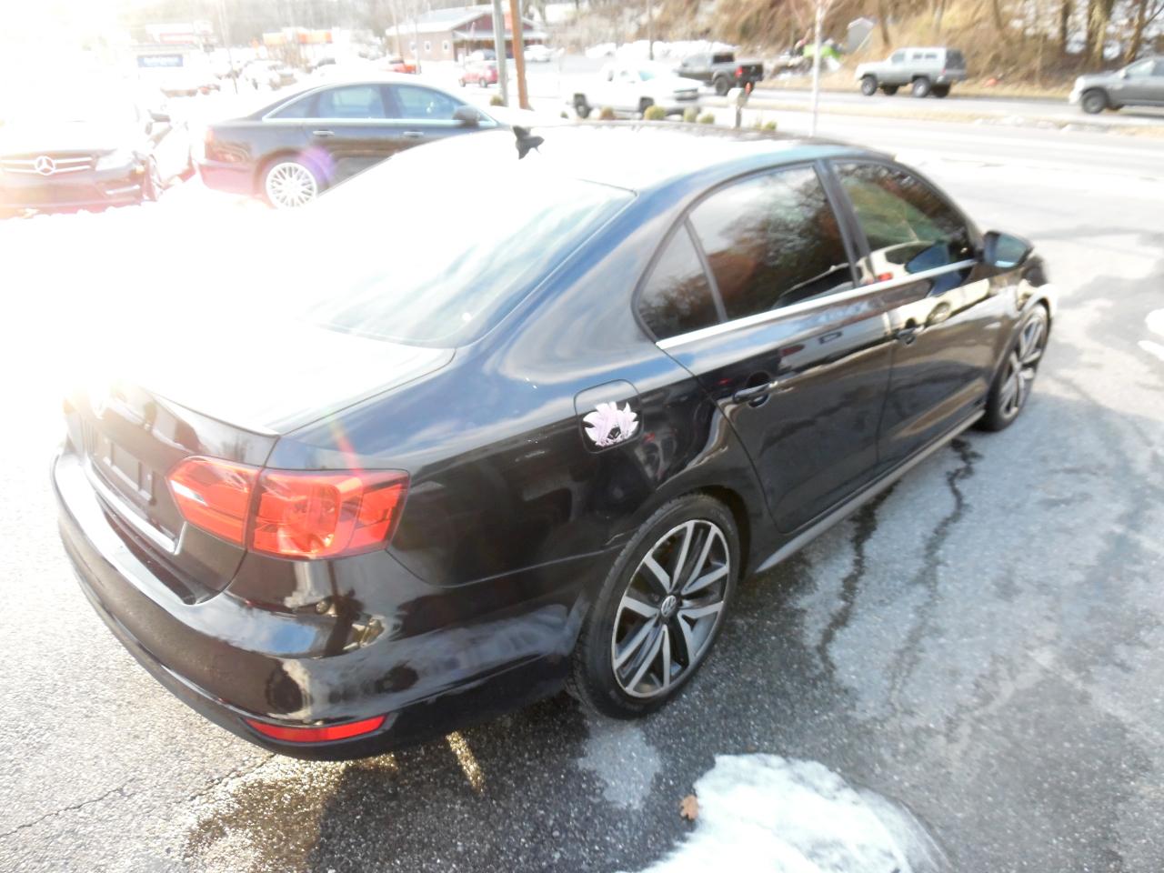 Volkswagen GLI 4dr Sdn Man Autobahn w/Nav PZEV 2012