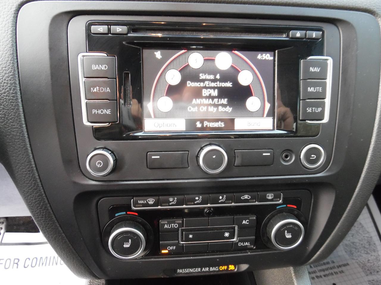 Volkswagen GLI 4dr Sdn Man Autobahn w/Nav PZEV 2012