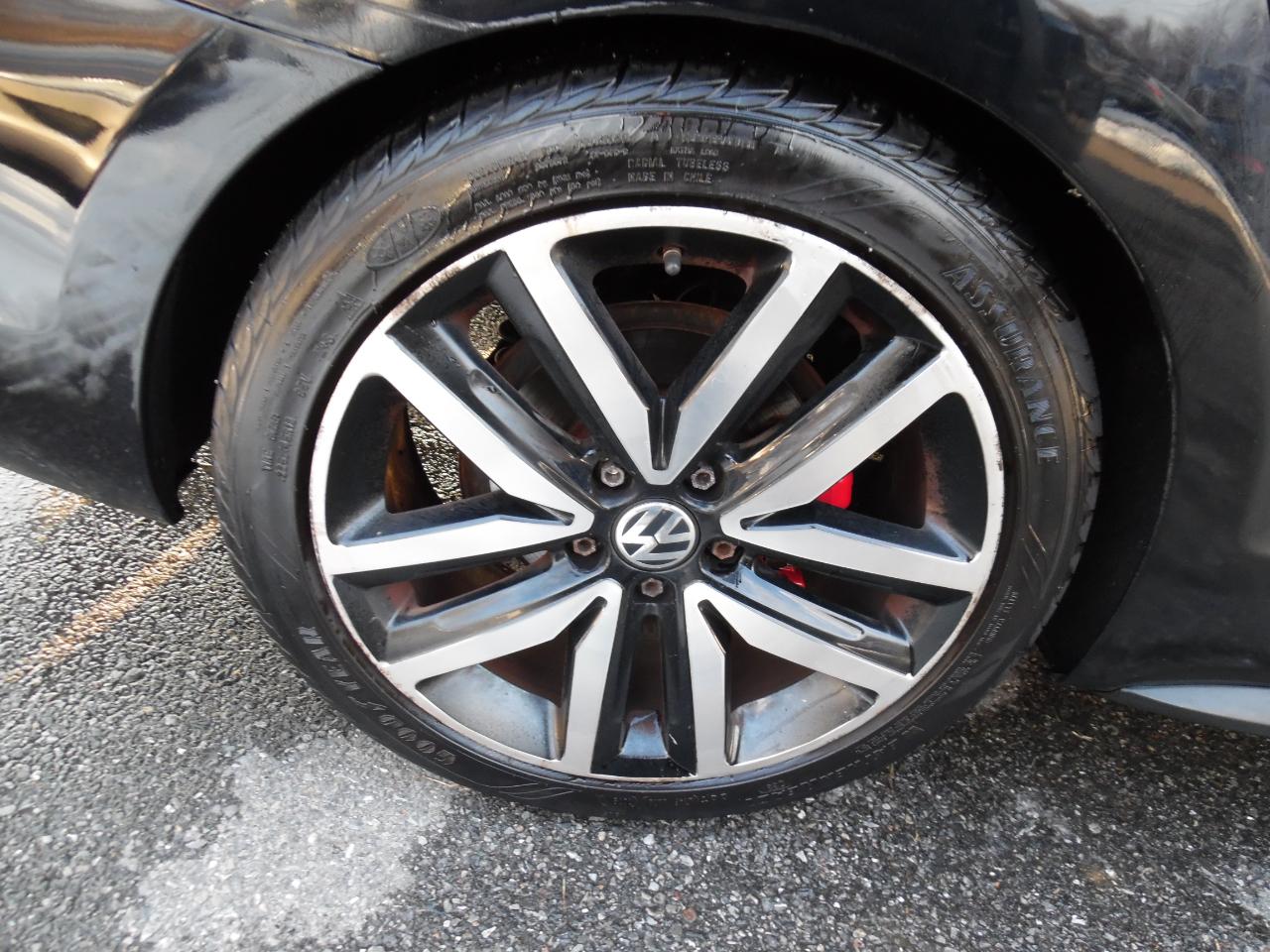 Volkswagen GLI 4dr Sdn Man Autobahn w/Nav PZEV 2012