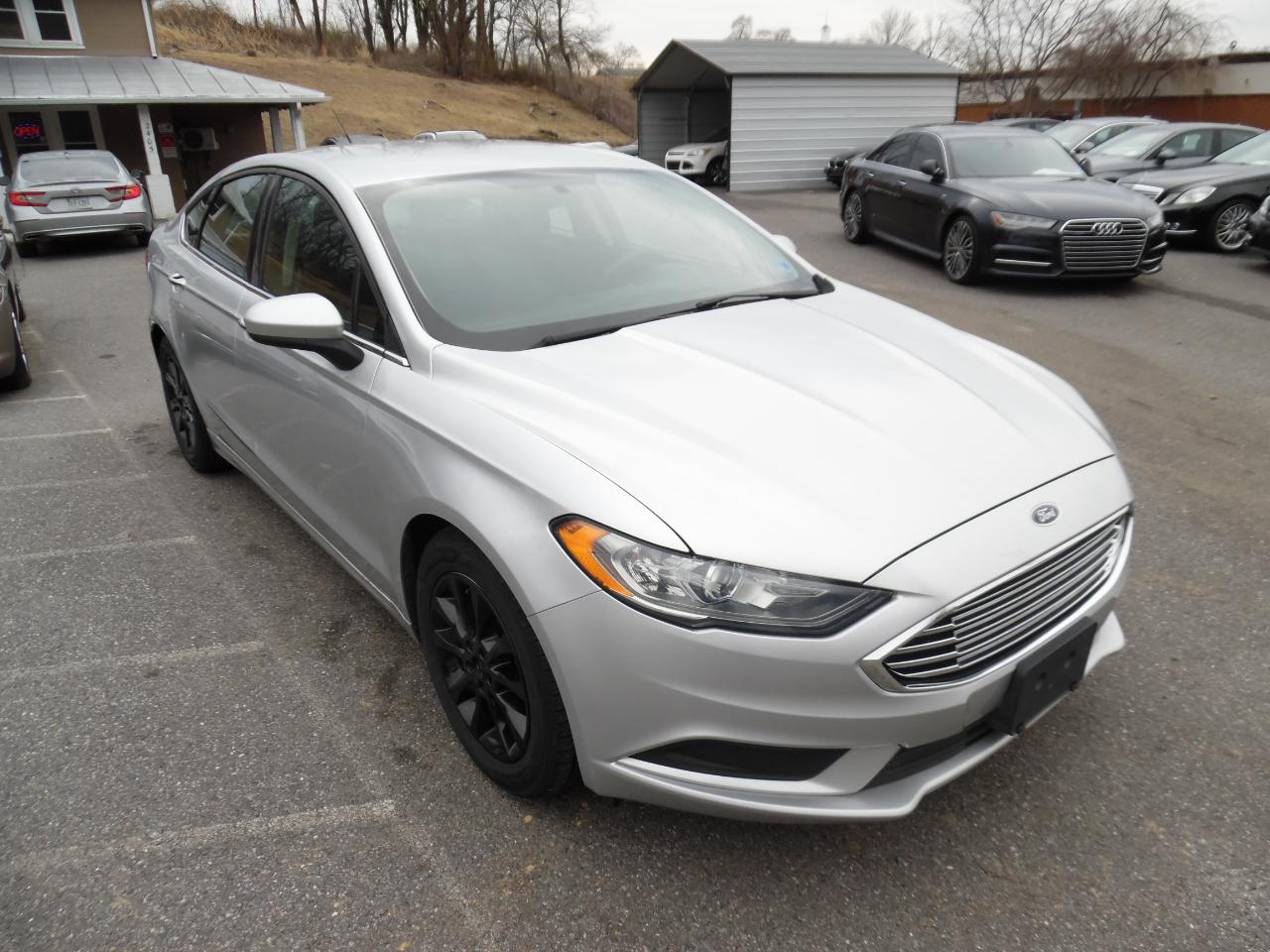 Ford Fusion SE FWD 2017