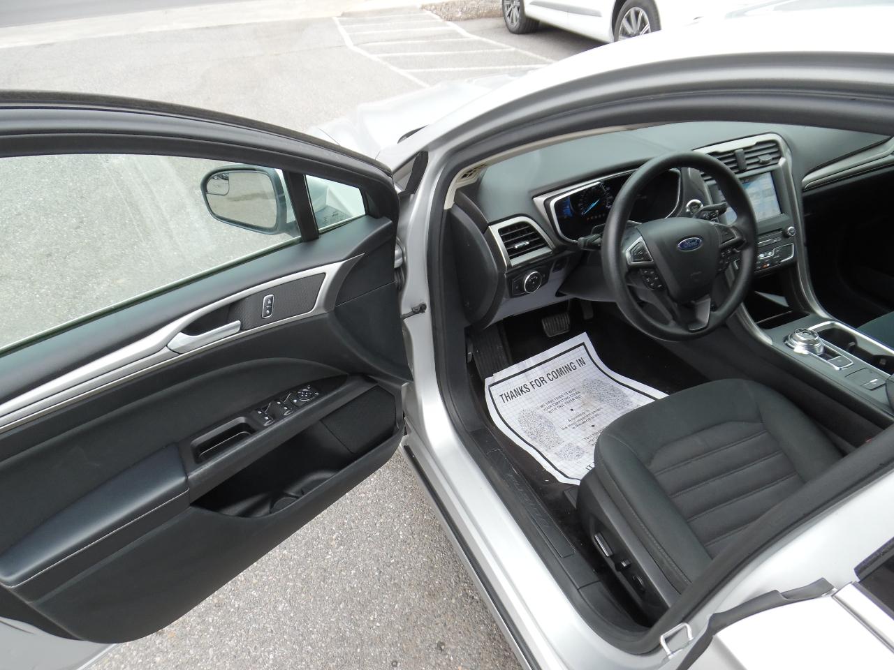 Ford Fusion SE FWD 2017