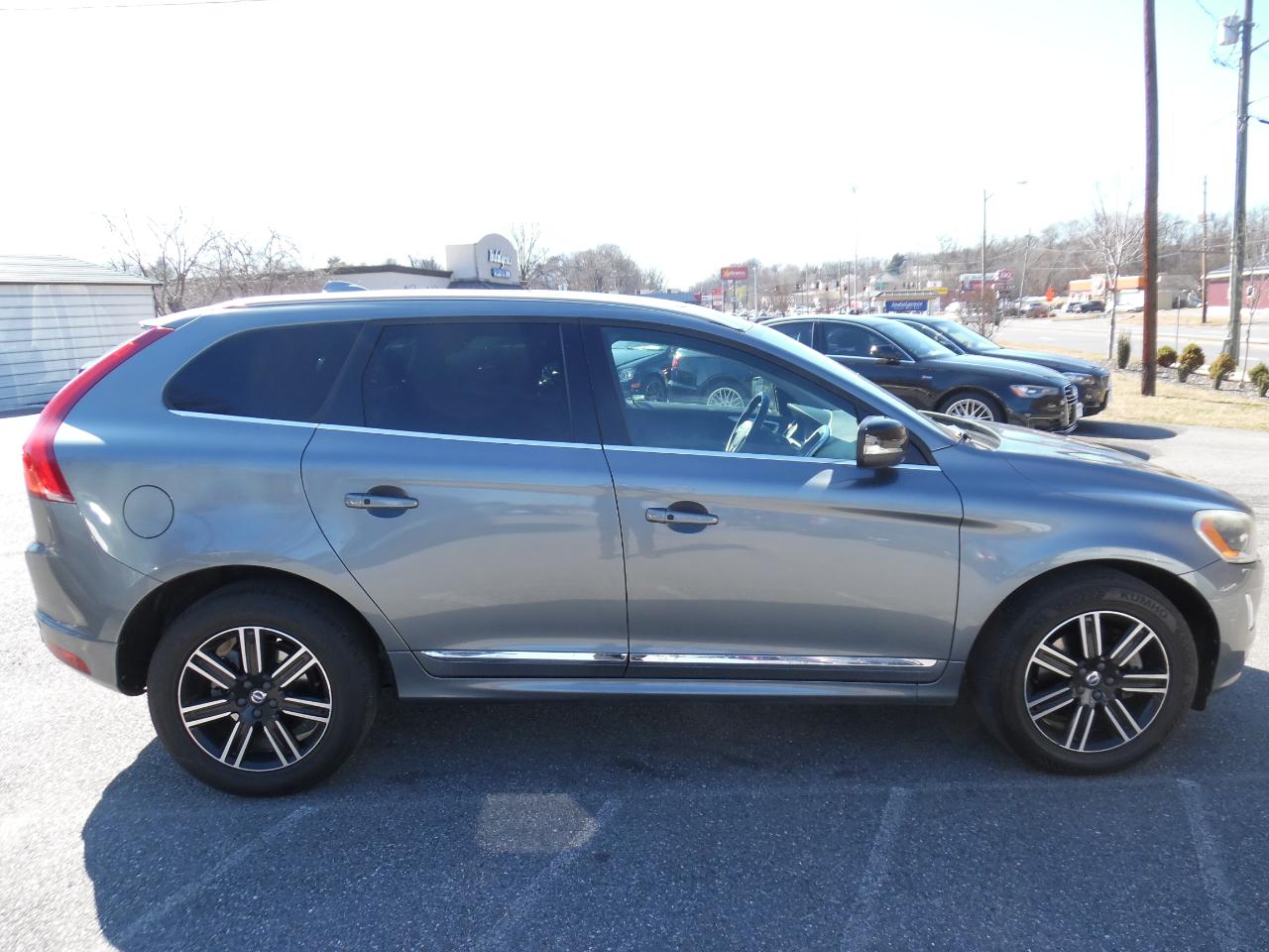 Volvo XC60 T5 FWD Dynamic 2017