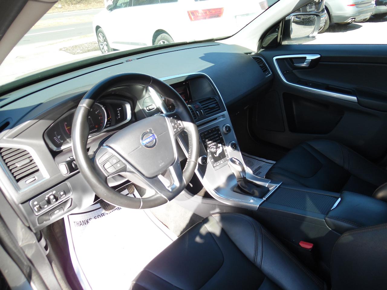 Volvo XC60 T5 FWD Dynamic 2017