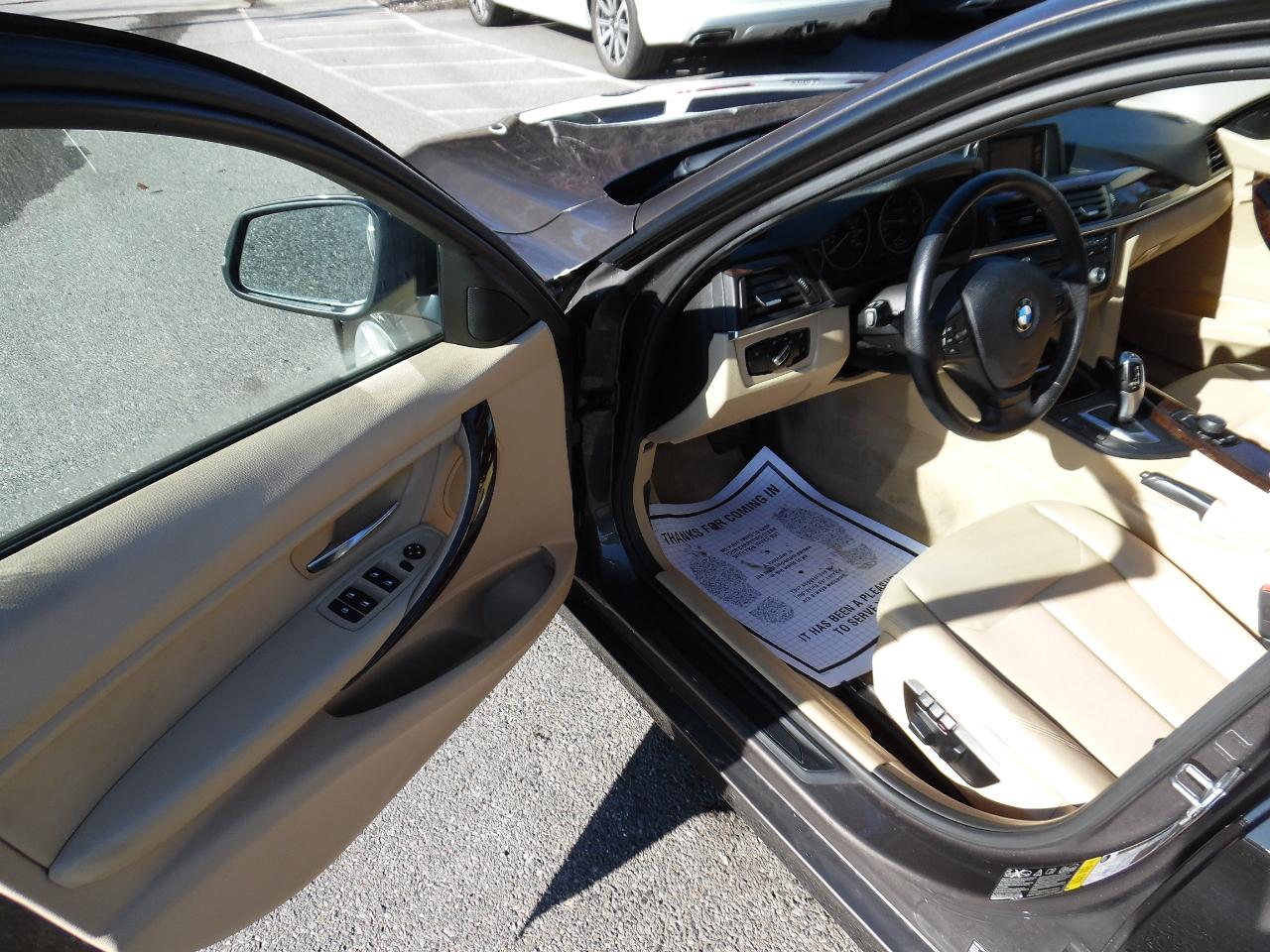 BMW 3 Series 4dr Sdn 320i xDrive AWD 2015