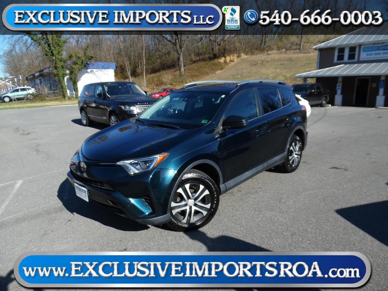 2017 Toyota RAV4 LE FWD (Natl)