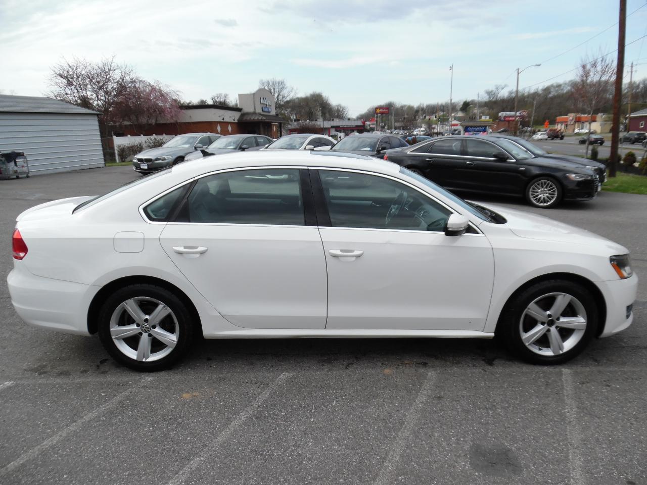 Volkswagen Passat 4dr Sdn 2.5L Auto SE 2013