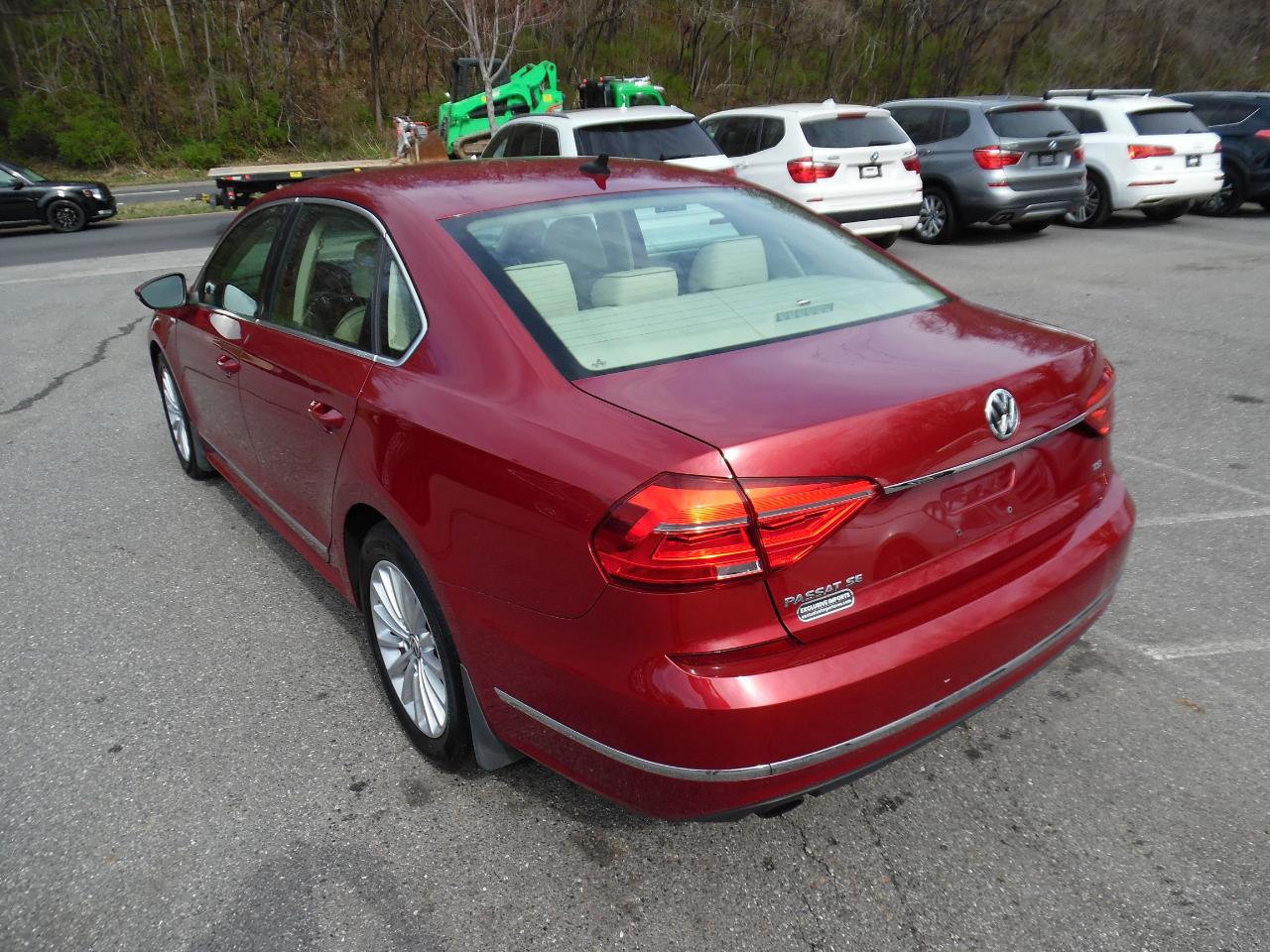 Volkswagen Passat 4dr Sdn 1.8T Auto SE 2016