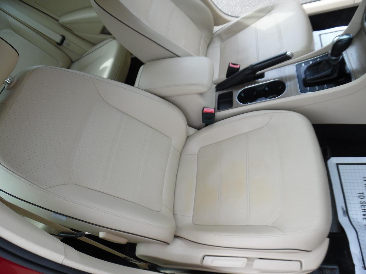 Volkswagen Passat 4dr Sdn 1.8T Auto SE 2016