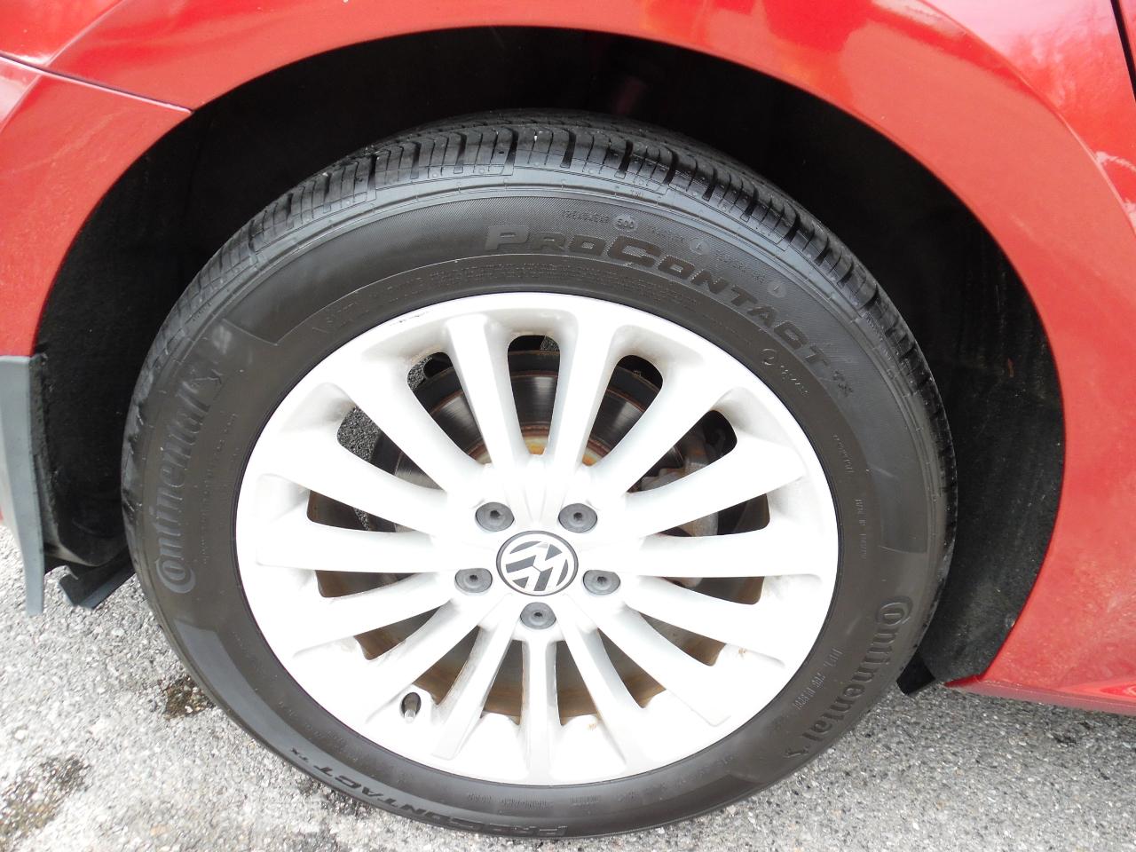 Volkswagen Passat 4dr Sdn 1.8T Auto SE 2016