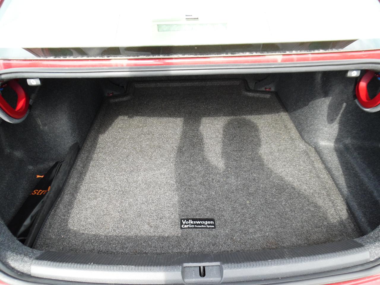 Volkswagen Passat 4dr Sdn 1.8T Auto SE 2016