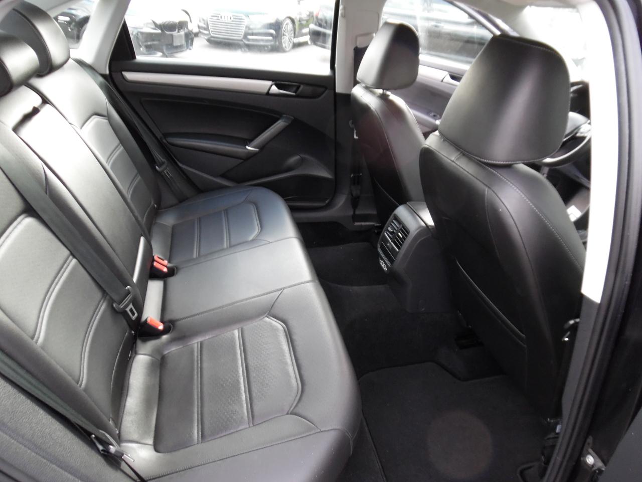 Volkswagen Passat 2.0T SE Auto 2022