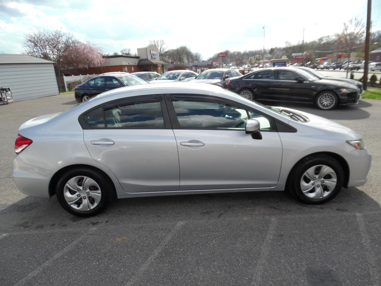 Honda Civic Sedan 4dr CVT LX 2014