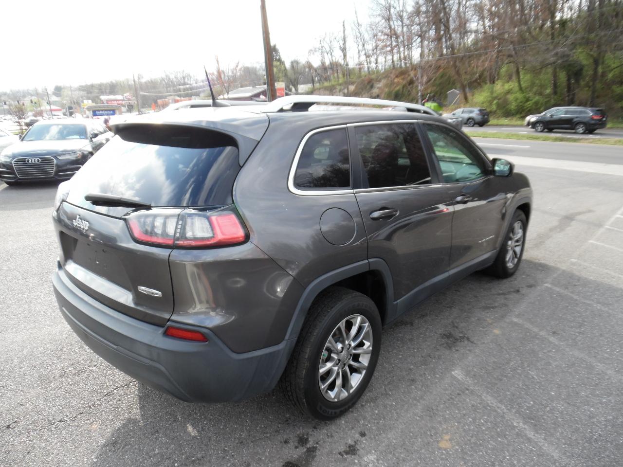 Jeep Cherokee Latitude Plus FWD 2019