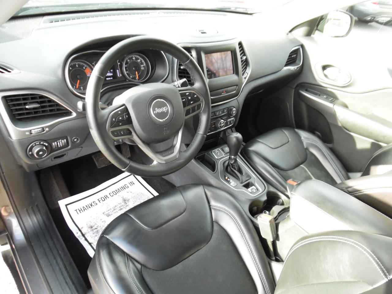 Jeep Cherokee Latitude Plus FWD 2019