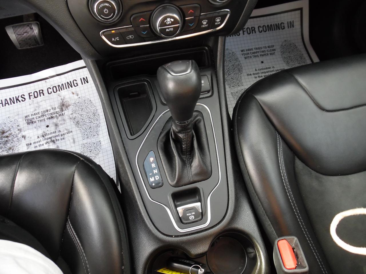 Jeep Cherokee Latitude Plus FWD 2019