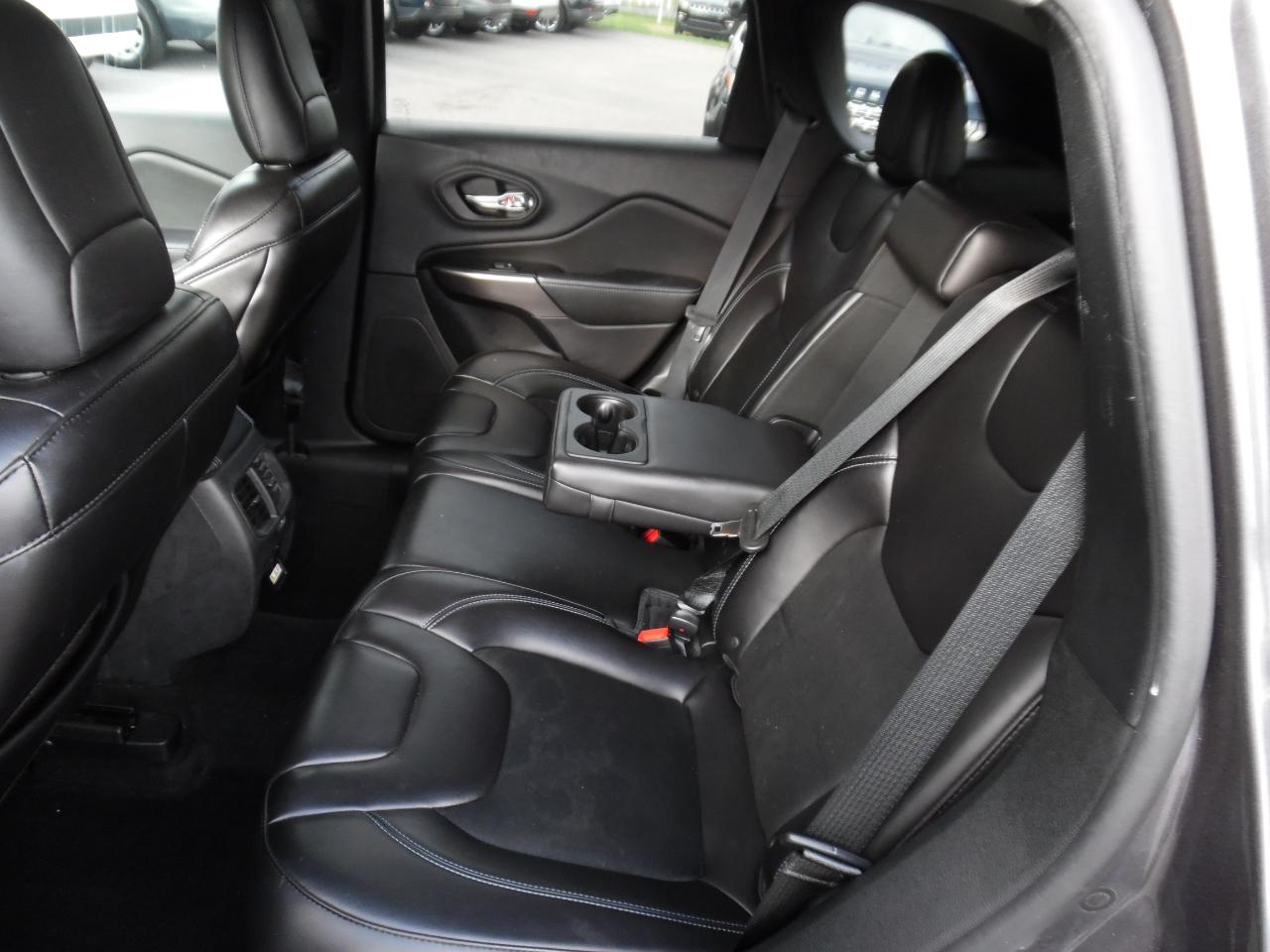 Jeep Cherokee Latitude Plus FWD 2019