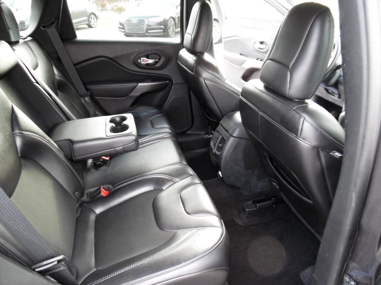 Jeep Cherokee Latitude Plus FWD 2019