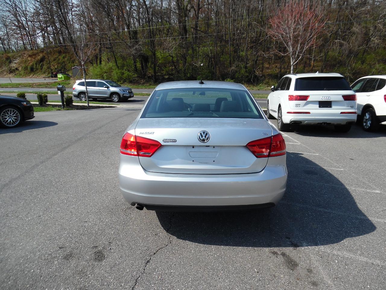 Volkswagen Passat 4dr Sdn 1.8T Auto S PZEV 2015