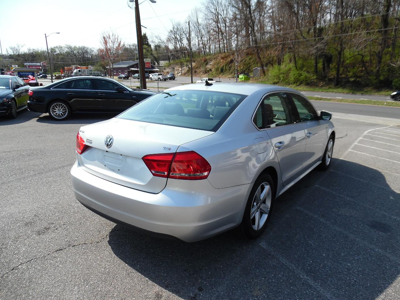 Volkswagen Passat 4dr Sdn 1.8T Auto S PZEV 2015