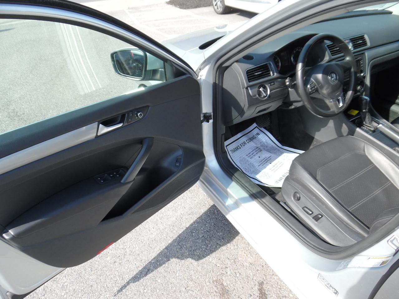 Volkswagen Passat 4dr Sdn 1.8T Auto S PZEV 2015