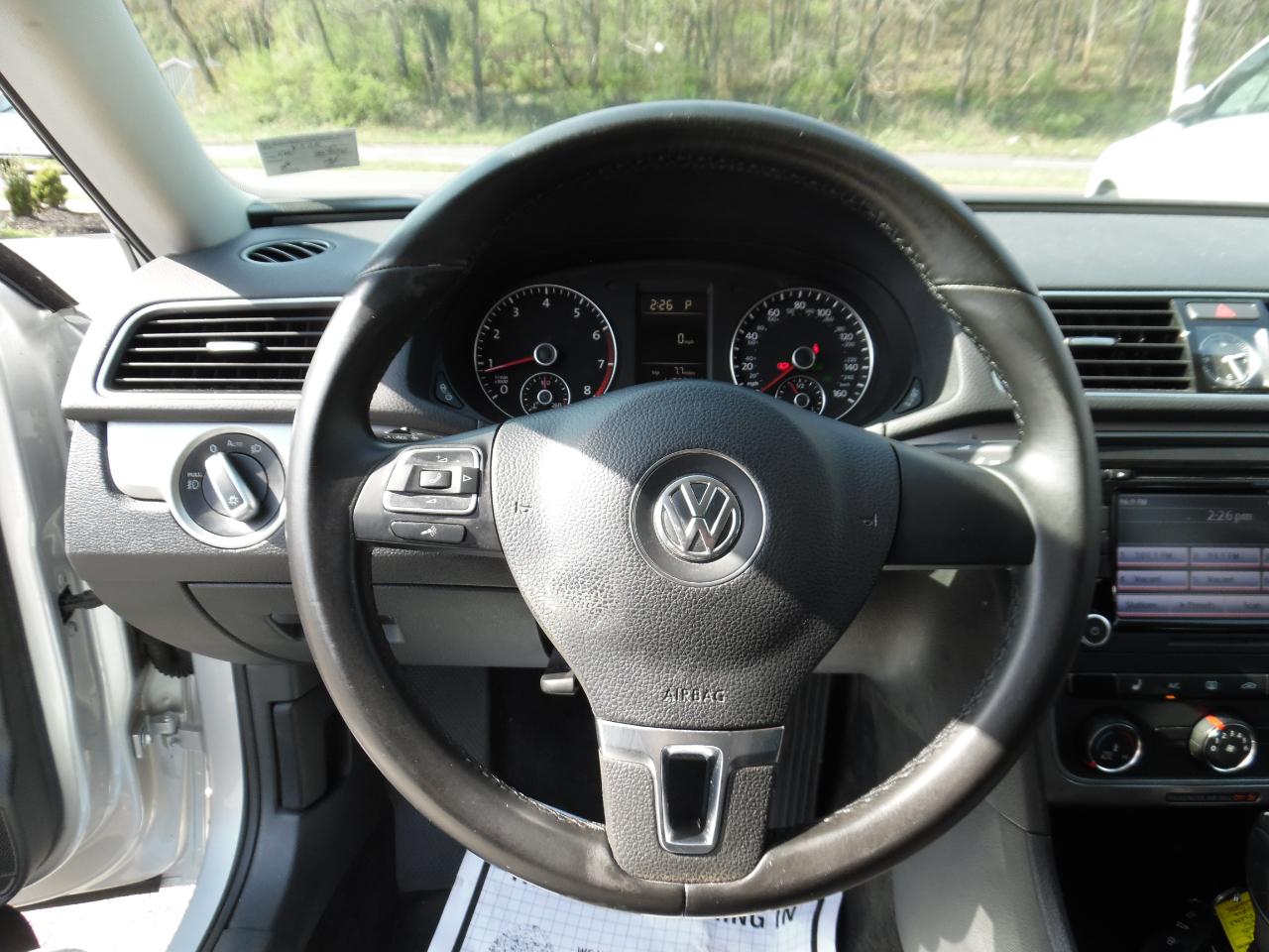 Volkswagen Passat 4dr Sdn 1.8T Auto S PZEV 2015