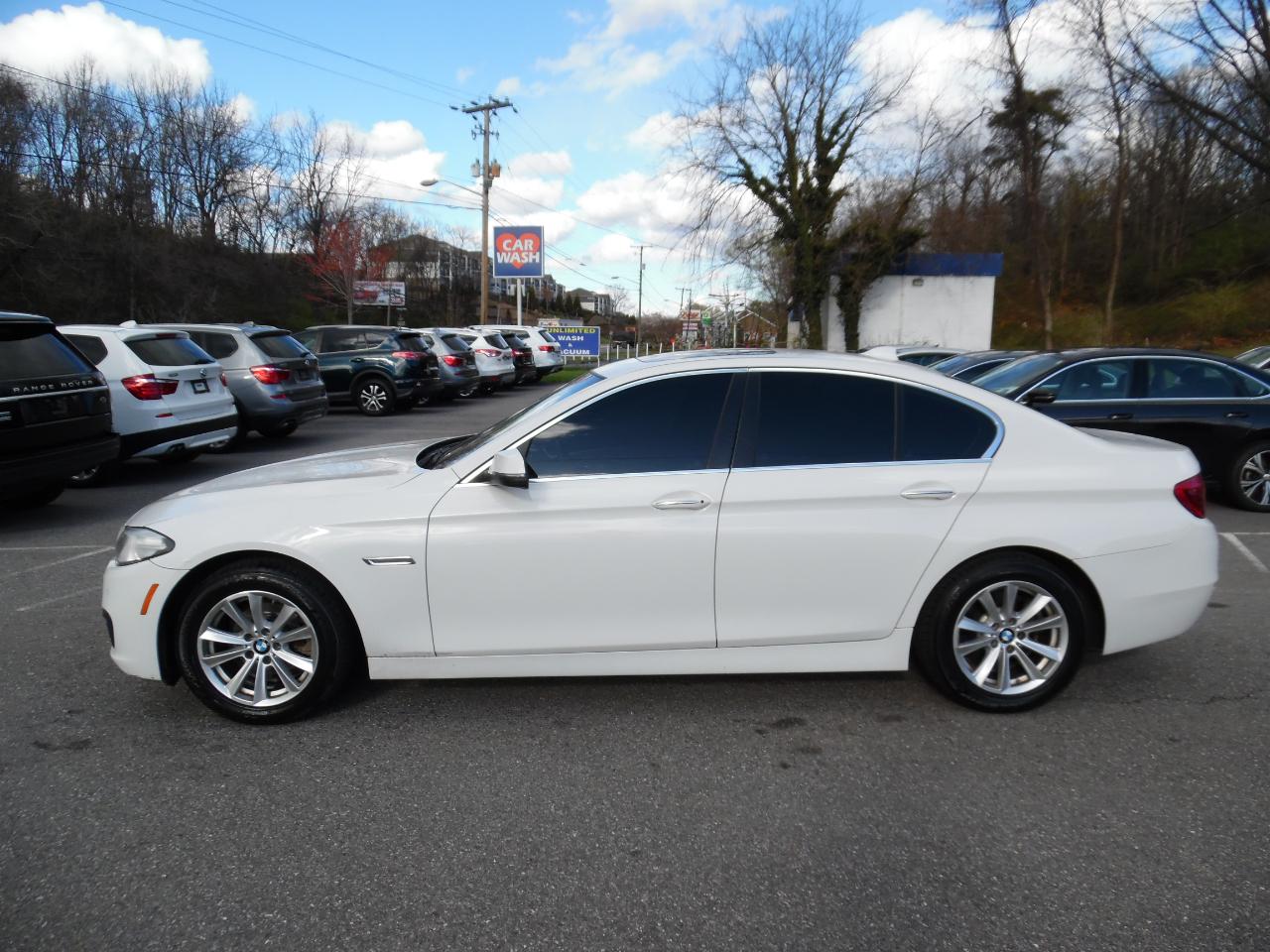 BMW 5 Series 4dr Sdn 528i RWD 2016