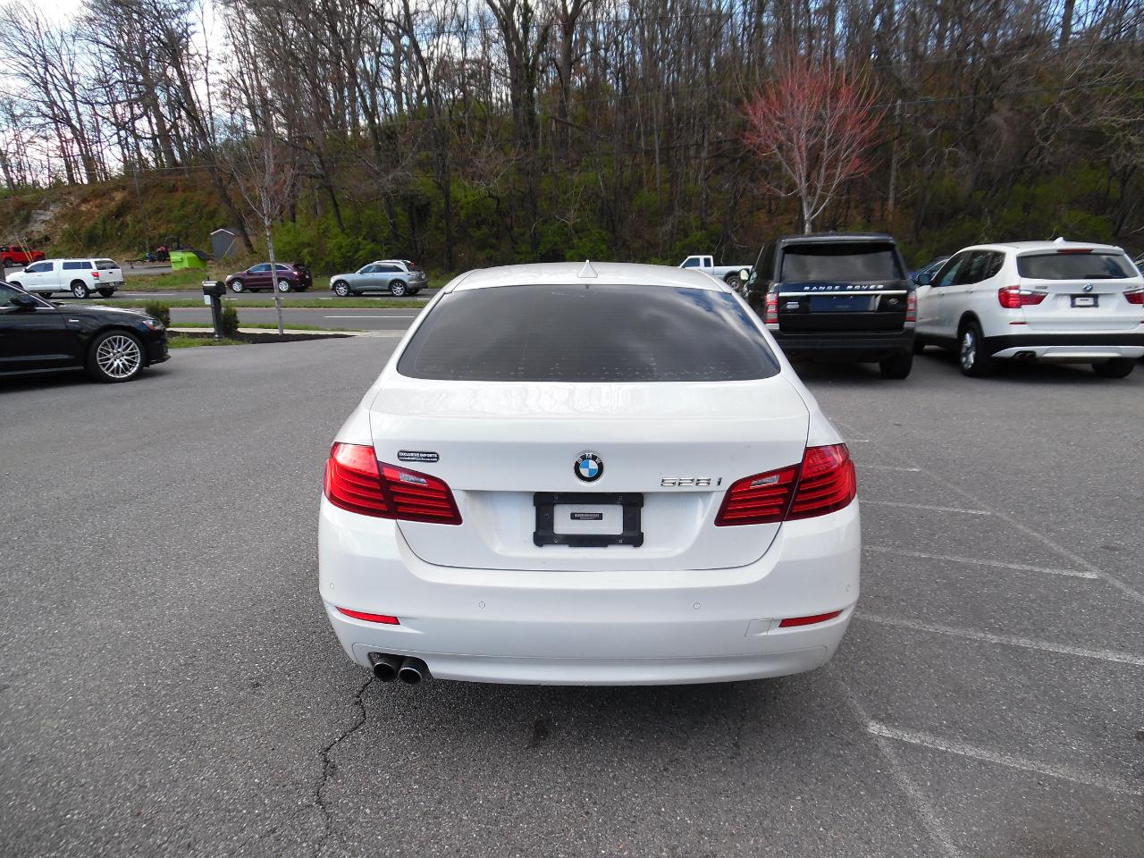 BMW 5 Series 4dr Sdn 528i RWD 2016