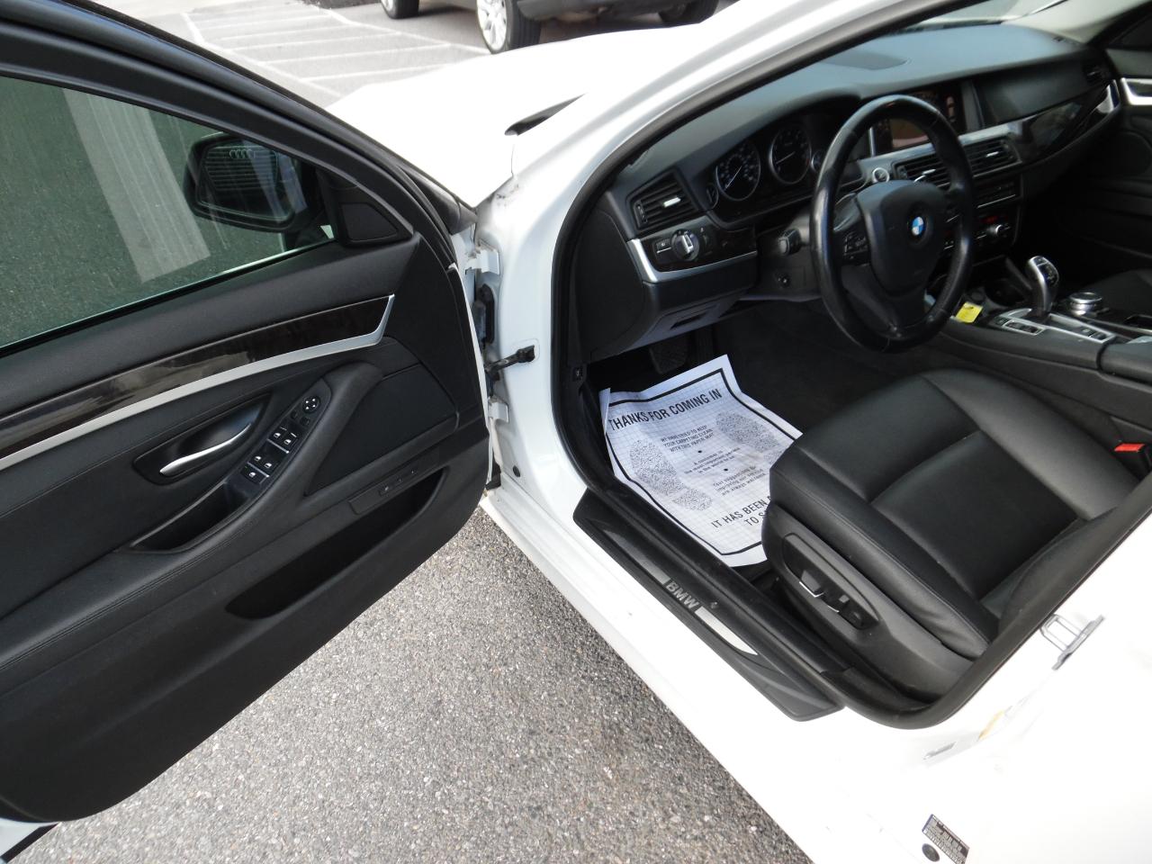 BMW 5 Series 4dr Sdn 528i RWD 2016