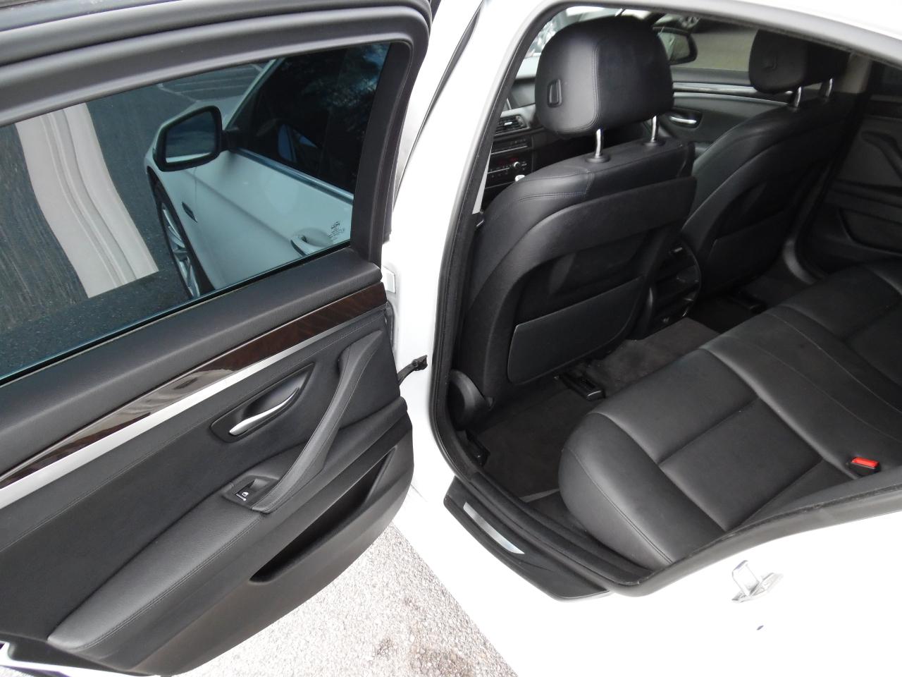 BMW 5 Series 4dr Sdn 528i RWD 2016