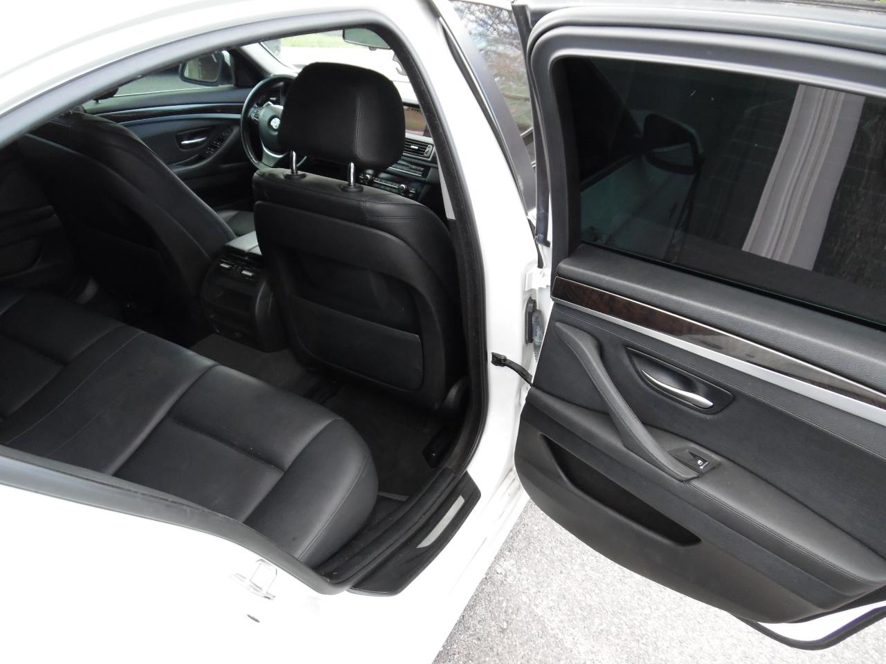 BMW 5 Series 4dr Sdn 528i RWD 2016