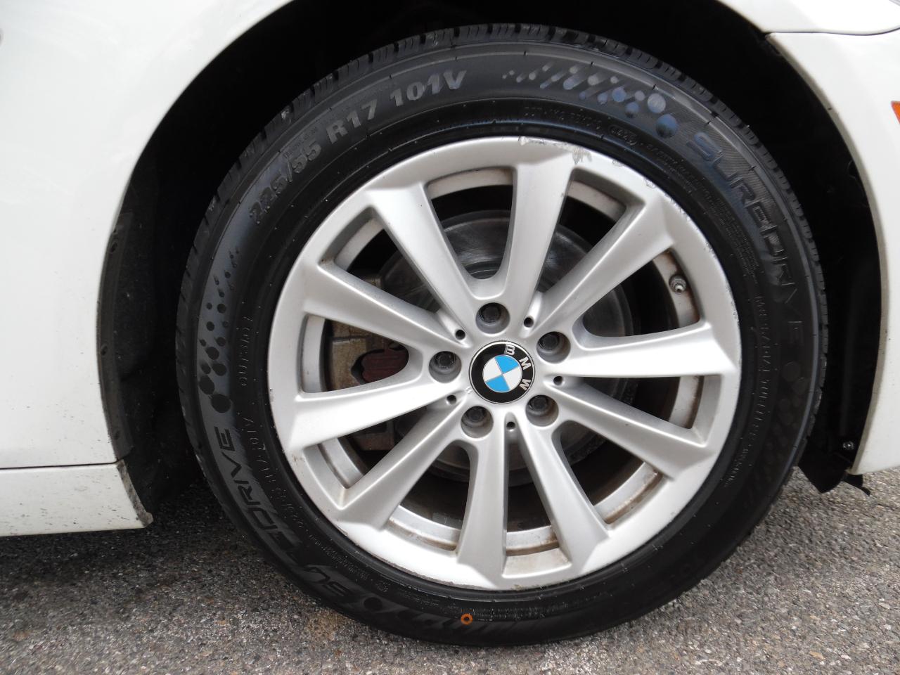 BMW 5 Series 4dr Sdn 528i RWD 2016