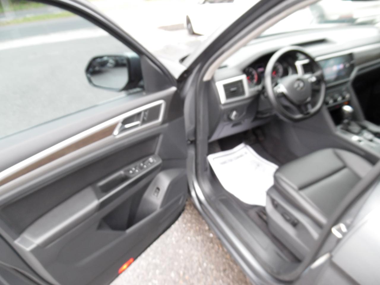 Volkswagen Atlas 3.6L V6 SE w/Technology 4MOTION 2018