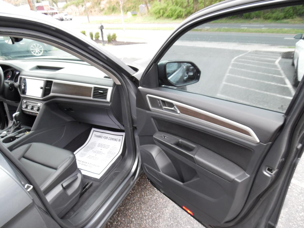 Volkswagen Atlas 3.6L V6 SE w/Technology 4MOTION 2018